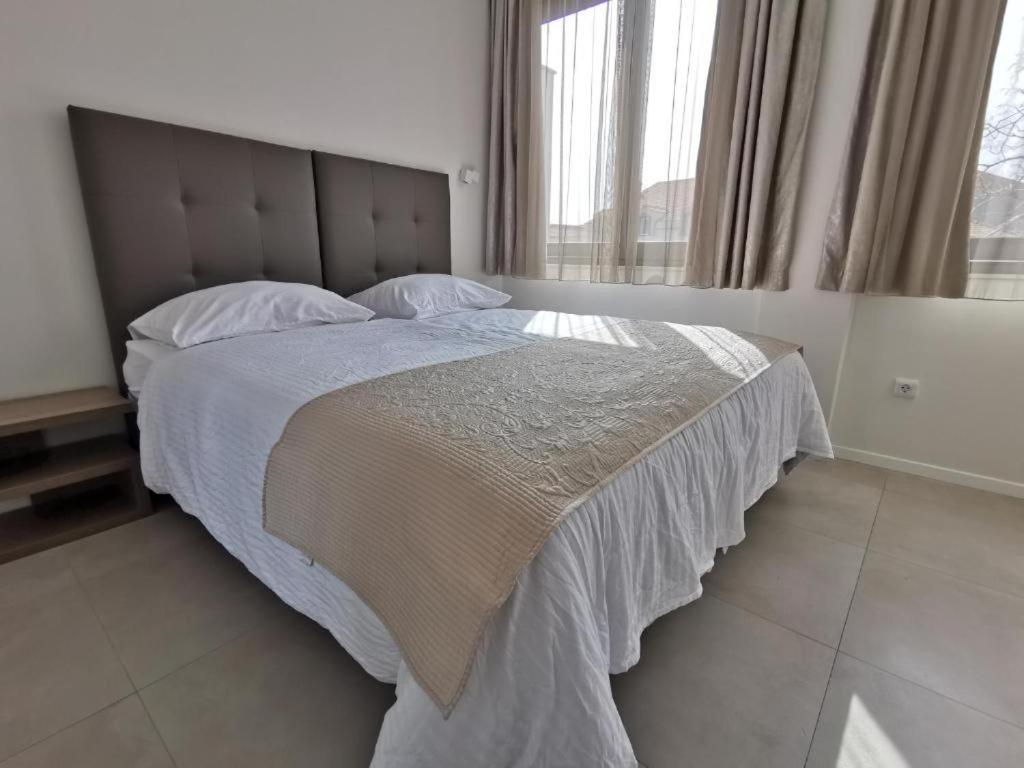 Luxury Rooms Pino Split Exteriér fotografie